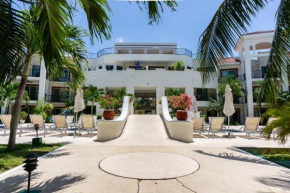 Paseo del Sol Coral B 107 condo